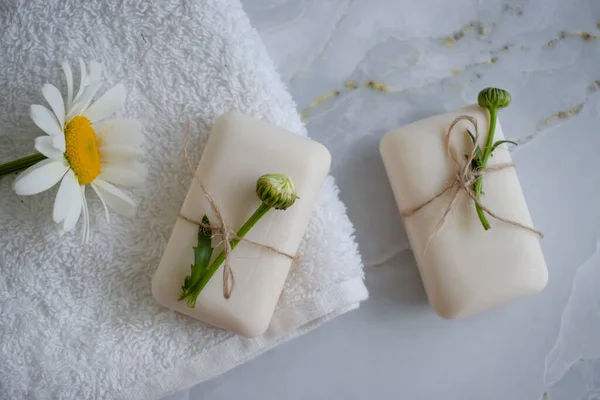 Natural Soap Chamomile Flower Light Background — Stock Photo, Image