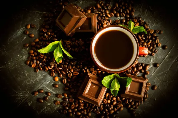 Taza Café Chocolate Hoja Menta Sobre Fondo Oscuro — Foto de Stock
