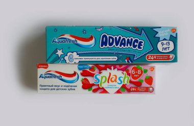 7 Temmuz 2022 Ukrayna şehri Kyiv Aquafresh şirketinin çocuk diş macunu.