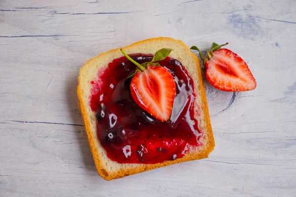 Bread Fresh Strawberry Jam Wooden Background — Stockfoto