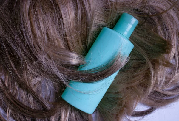 Cosmetic Shampoo Bottle Long Hair — Foto de Stock