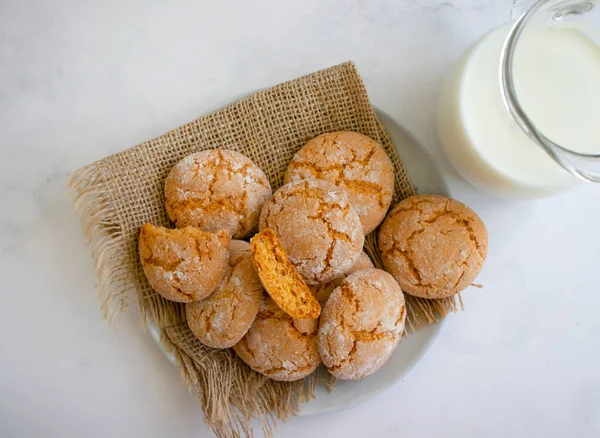 Delicious Cookies Milk Old Background — Stock Photo, Image