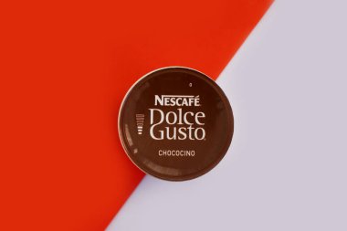 16 Ekim 2022 Ukrayna Kyiv şehri Nescafe dolce çikolatalı kapsül