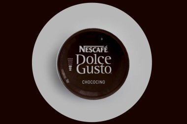 16 Ekim 2022 Ukrayna Kyiv şehri Nescafe dolce çikolatalı kapsül