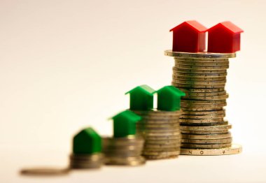 Değişen madeni para miktarı ve ev sahipliği olarak mali eşitsizlik ifade edildi