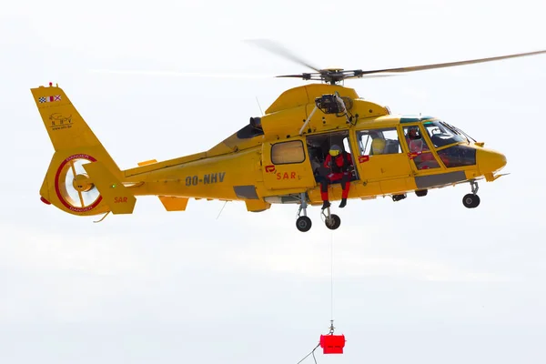 Ein Hubschrauber Für Rettungsaktionen Und Den Transport Von Schurken Offshore — Stockfoto