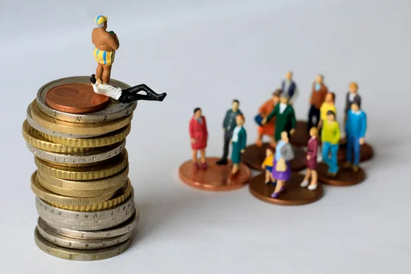 Economic Inequality Expressed Difference Coin Height — Stock Photo, Image