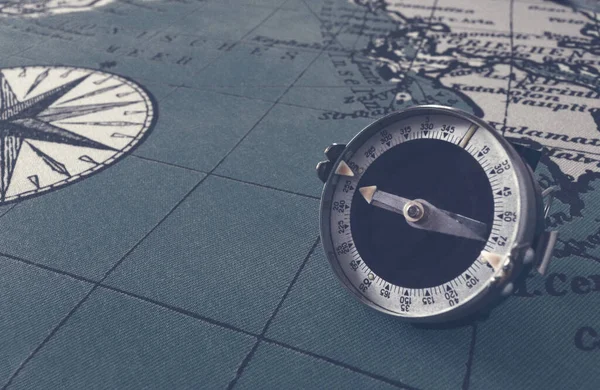 Magnetic Old Compass World Vintage Map Travel Geography Navigation Tourism — Stock Photo, Image