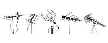Televizyon anten simgeleri beyaz arkaplanda izole edildi. Farklı televizyon antenlerinin siluetleri. Televizyon anteni işareti ya da sembol. Televizyon çatısı antenleri. Teknoloji konsepti. Stok vektör illüstrasyonu