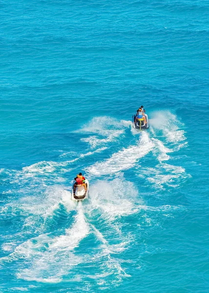Jet Skis Caribbean Sea Tropical Ocean Vacation Concept Cancun Mexico —  Fotos de Stock