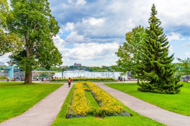 Niagara Şelalesi, On, Kanada - 31 Ağustos 2022: Kraliçe Victoria Parkı, Niagara Şelalesi, On, Kanada. Kraliçe Victoria Parkı, Niagara Şelalesi manzarası.