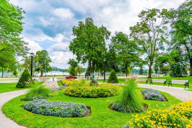 Niagara Şelalesi, On, Kanada - 31 Ağustos 2022: Kraliçe Victoria Parkı, Niagara Şelalesi, On, Kanada. Kraliçe Victoria Parkı, Niagara Şelalesi manzarası.