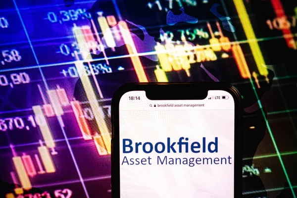 Konskie Poland August 2022 Smartphone Displaying Logo Brookfield Asset Management — ストック写真