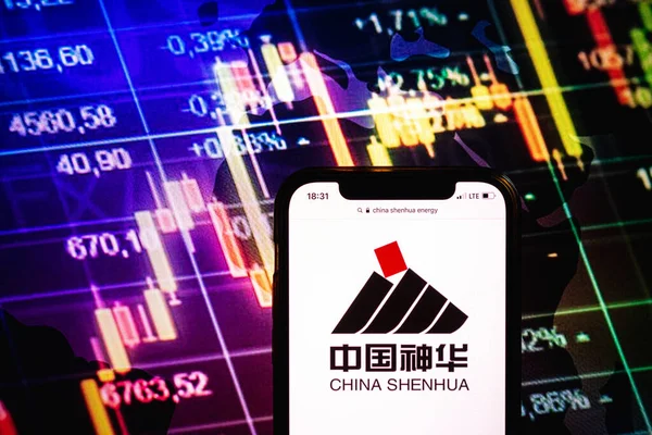 Konskie Poland August 2022 Smartphone Displaying Logo China Shenhua Energy — Stockfoto