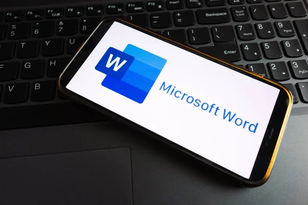 Konskie Polónia Setembro 2022 Logotipo Microsoft Word Exibido Tela Smartphone — Fotografia de Stock