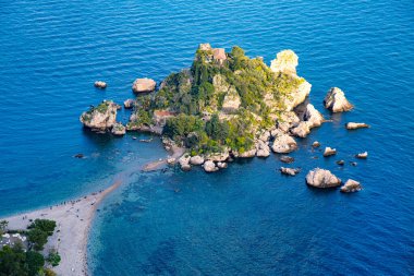 Sicilya, Taormina 'daki Isola Bella Adası. Güzel bir manzara. Akdeniz. 