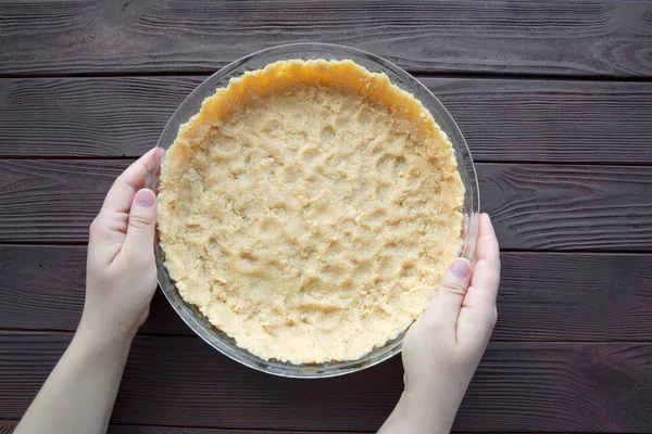 Pie Tart Preparation Female Hands Hold Raw Dough Wooden Table — Fotografia de Stock