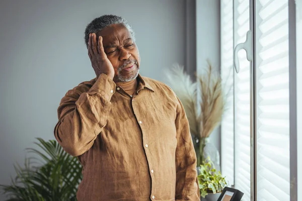 Tired Depressed Older African Man Sitting Couch Living Room Feeling — Stock Photo, Image