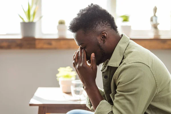 Shot Man Looking Stressed While Sitting Sofa Home Young African — Stock fotografie