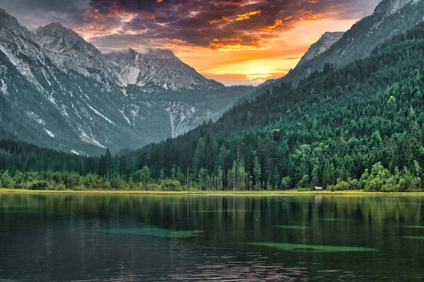 Piękne Jezioro Górach Austria — Zdjęcie stockowe