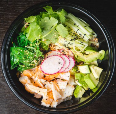 Rice bowl with shrimps and avocado