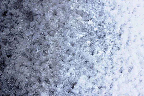 Kar yağışı. Camda kar var. Metin ve tasarım için arkaplan.