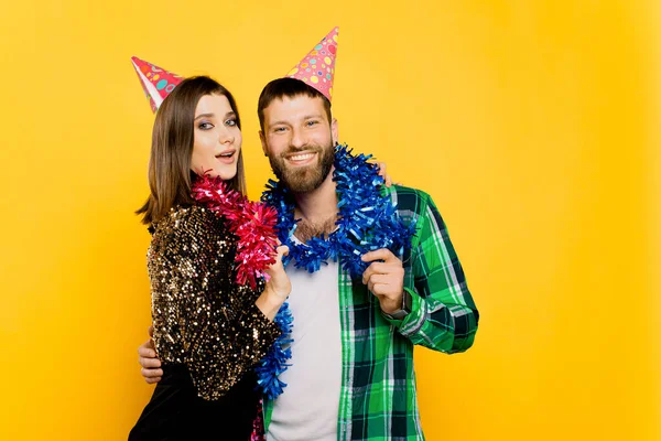 Young Adult Cheerful Guy Girl 20S Party Hats New Year — 图库照片
