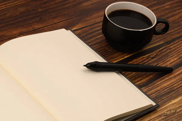Werk Lezen Schrijven Boeken Koffie Drinken — Stockfoto