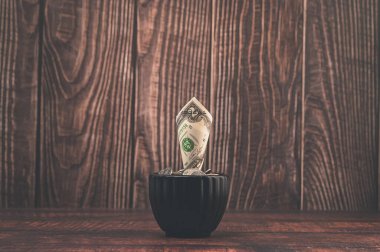 Yatırım, hisse senedi, gelir ve iş karından tasarruf kavramı