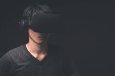 VR gözlük bağlantısı metaverse çevrimiçi teknoloji