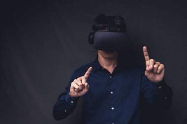 VR gözlük bağlantısı metaverse çevrimiçi teknoloji