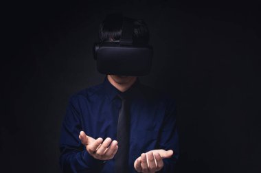 VR gözlük bağlantısı metaverse çevrimiçi teknoloji