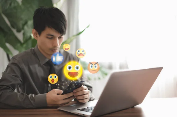 Икона Эмоций Социальные Медиа Цифровая Онлайн Концепция — стоковое фото
