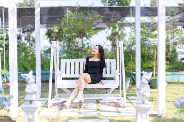 Portrait Beautiful Woman Black Dress — Stock Photo, Image