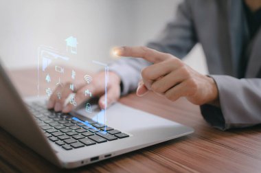 Akıllı ev ve ofis otomasyon kontrol metaevren sistemi. Yenilik teknolojisi internet ağı kavramı