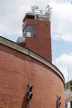 Büyük Strahov Stadyumu, Çek Cumhuriyeti 'nin Prag bölgesinin Strahov bölgesinde yer alan bir stadyumdur.. 