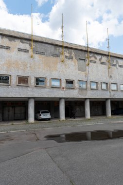 Büyük Strahov Stadyumu, Çek Cumhuriyeti 'nin Prag bölgesinin Strahov bölgesinde yer alan bir stadyumdur.. 