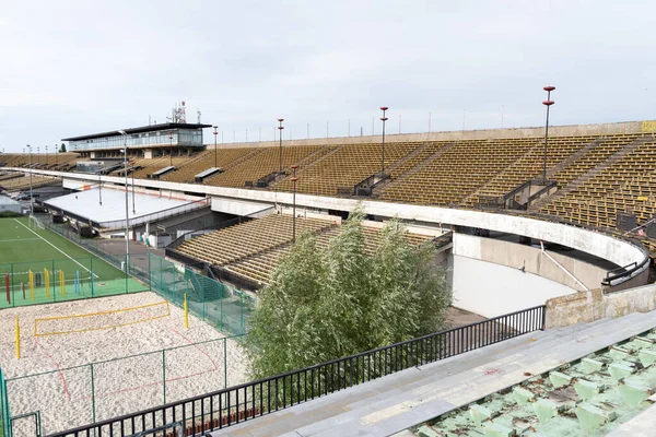 大斯特劳霍夫体育场 Great Strahov Stadium 是捷克布拉格市斯特劳夫区的一座体育场 — 图库照片