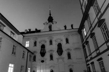 Stinadla, yazar Jaroslav Foglar tarafından kitaplarında yaratılan kurgusal bir şehir bölgesi olarak bilinmektedir.