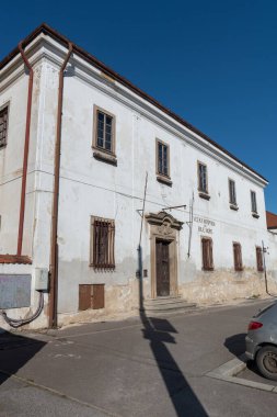Muzaffer Meryem Kilisesi 'nin bulunduğu hac alanı 1704-1730 yılları arasında, 1622' den itibaren Ossuary Kilisesi ile kiliseyi kademeli olarak genişleterek kurulmuştur.. 
