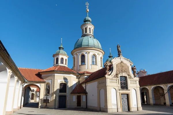 Zona Peregrinación Con Iglesia Nuestra Señora Victoriosa Estableció Los Años —  Fotos de Stock