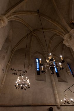 Josefov ilçesi Prag 'ın en küçük kadastro alanıdır ve Eski Şehir' i kapsar. 1850 yılına kadar Josefov 'a Yahudi Kasabası denirdi, hatta daha önce bu bölgeye Yahudi Mahallesi denirdi. Bugün önemli bir Yahudi 'nin iyi korunmuş bir kompleksi.