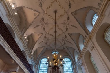 Josefov ilçesi Prag 'ın en küçük kadastro alanıdır ve Eski Şehir' i kapsar. 1850 yılına kadar Josefov 'a Yahudi Kasabası denirdi, hatta daha önce bu bölgeye Yahudi Mahallesi denirdi. Bugün önemli bir Yahudi 'nin iyi korunmuş bir kompleksi.