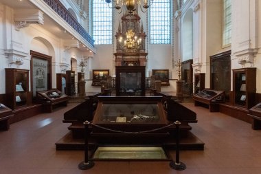 Josefov ilçesi Prag 'ın en küçük kadastro alanıdır ve Eski Şehir' i kapsar. 1850 yılına kadar Josefov 'a Yahudi Kasabası denirdi, hatta daha önce bu bölgeye Yahudi Mahallesi denirdi. Bugün önemli bir Yahudi 'nin iyi korunmuş bir kompleksi.