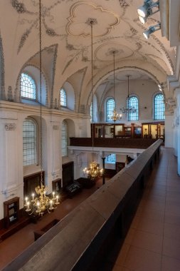 Josefov ilçesi Prag 'ın en küçük kadastro alanıdır ve Eski Şehir' i kapsar. 1850 yılına kadar Josefov 'a Yahudi Kasabası denirdi, hatta daha önce bu bölgeye Yahudi Mahallesi denirdi. Bugün önemli bir Yahudi 'nin iyi korunmuş bir kompleksi.