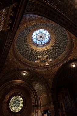 Josefov ilçesi Prag 'ın en küçük kadastro alanıdır ve Eski Şehir' i kapsar. 1850 yılına kadar Josefov 'a Yahudi Kasabası denirdi, hatta daha önce bu bölgeye Yahudi Mahallesi denirdi. Bugün önemli bir Yahudi 'nin iyi korunmuş bir kompleksi.