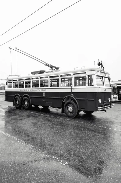 Praga Tot Typ Československého Trolejbusu Který Spolu Kodou 1Tr Tatrou — Stock fotografie