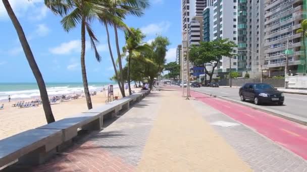 Recife Brasil Outubro 2021 Caminhando Calçada Avenida Boa Viagem Dia — Vídeo de Stock