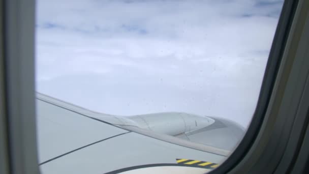 Plane Entering Clouds View Getting All White View Passenger Window — Vídeo de Stock