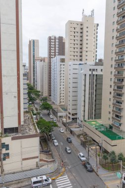 Recife, Beden Eğitimi, Brezilya - 14 Ekim 2021: Boa Viagem Mahallesi binalarına bakın.